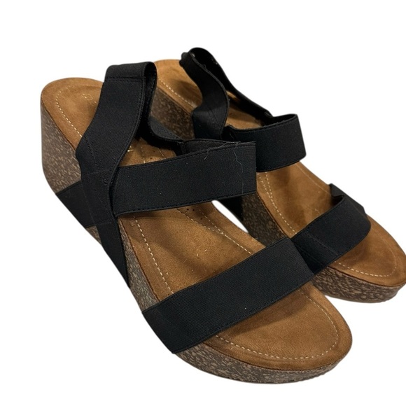 Madden Girl Shoes - Women’s Madden Girl Black Wedge Cork Sandals Size 9.5
